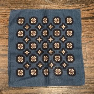 SUITSUPPLY Medallion Pocket Square - Teal